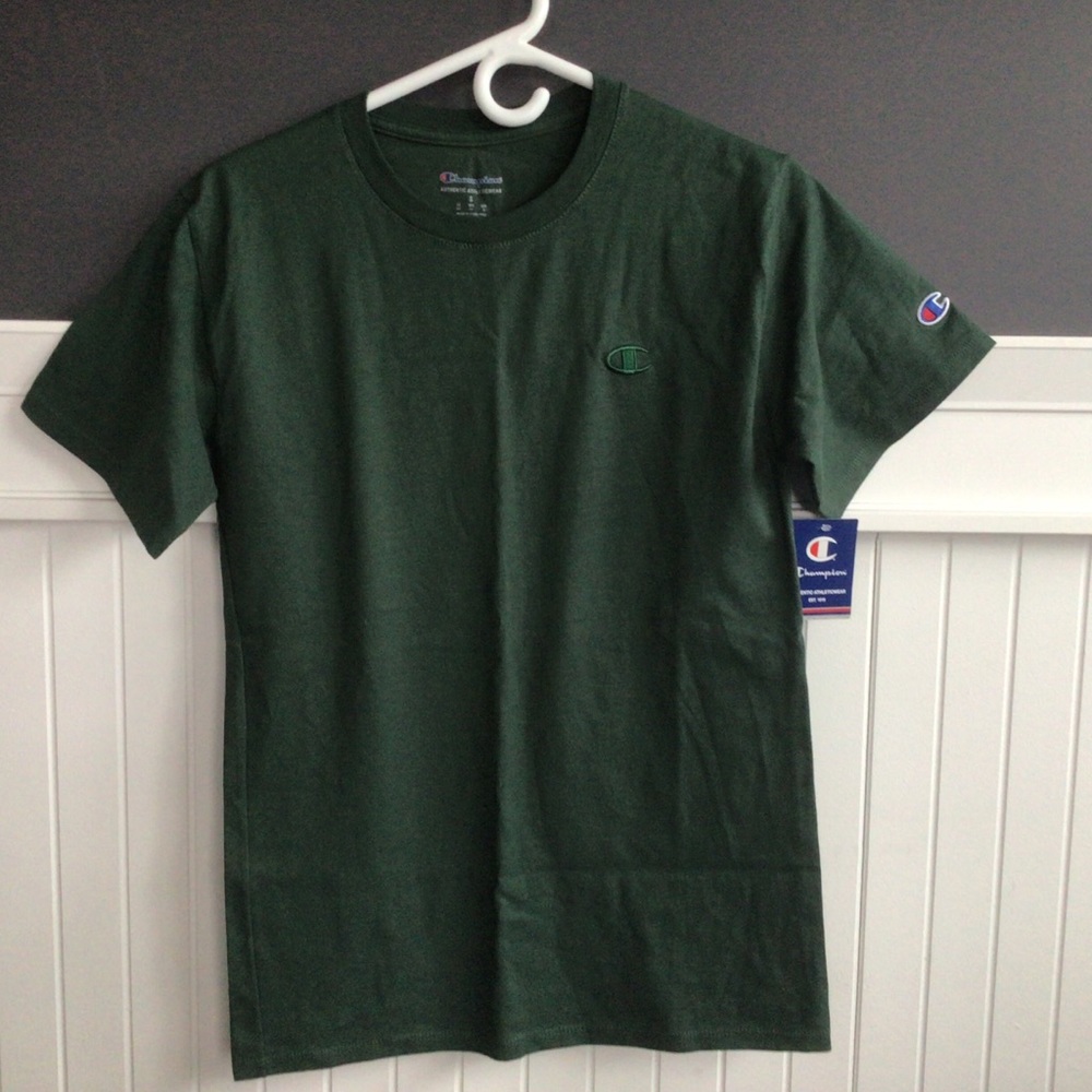 Men’s Champion Shirt, size S